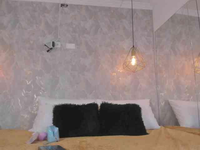 danaylia webcam