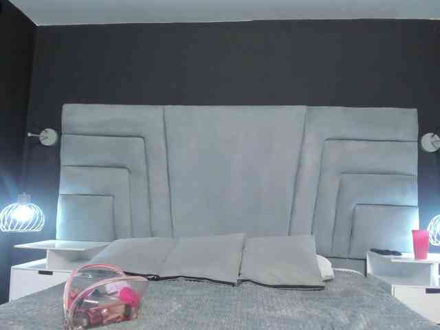 danaylia webcam