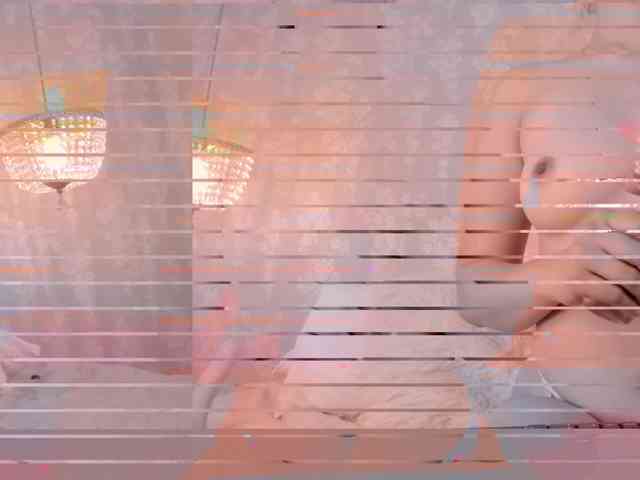 danaylia webcam