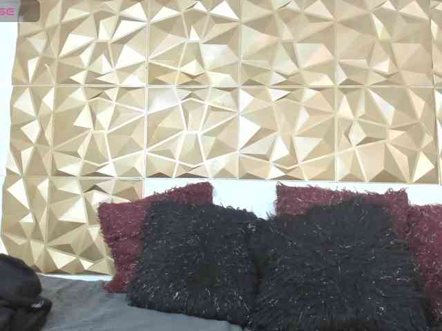 danaylia webcam