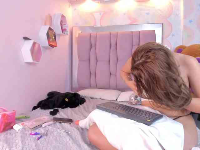 danaylia webcam