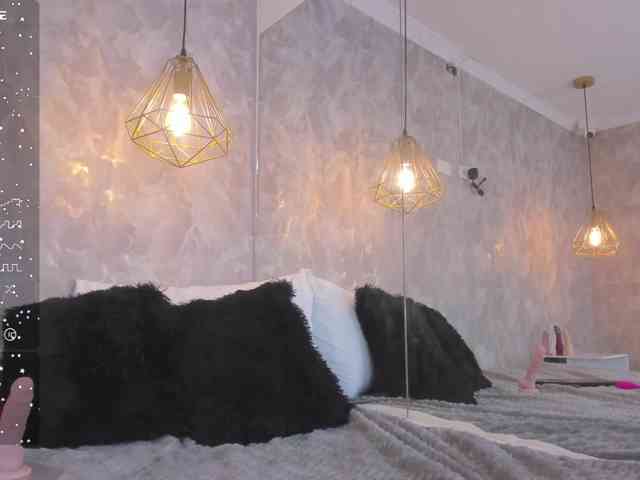 danaylia webcam