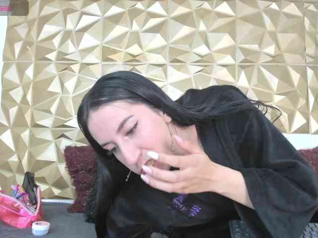 danaylia webcam