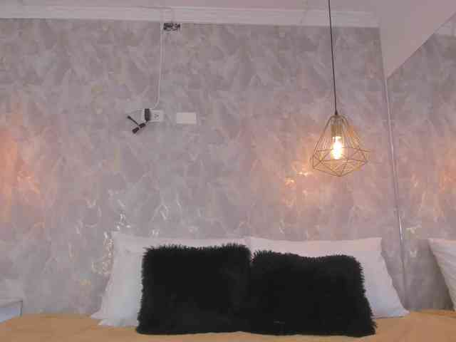 danaylia webcam