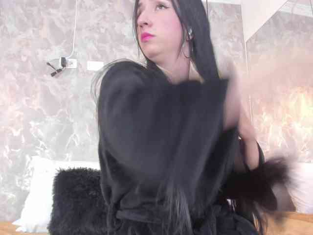 danaylia webcam