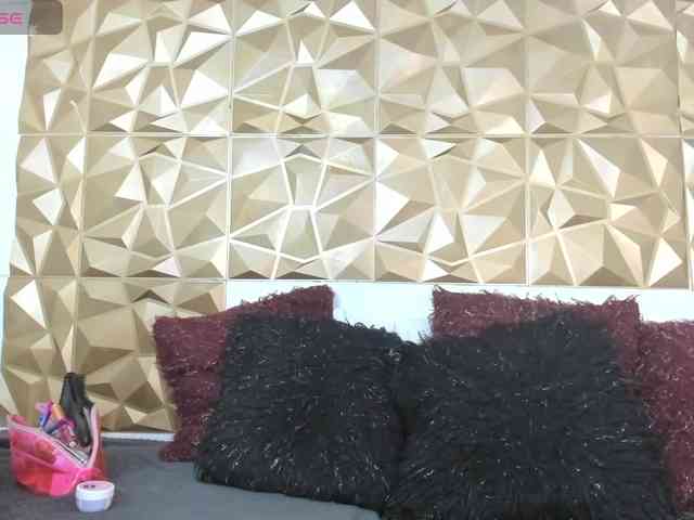 danaylia webcam