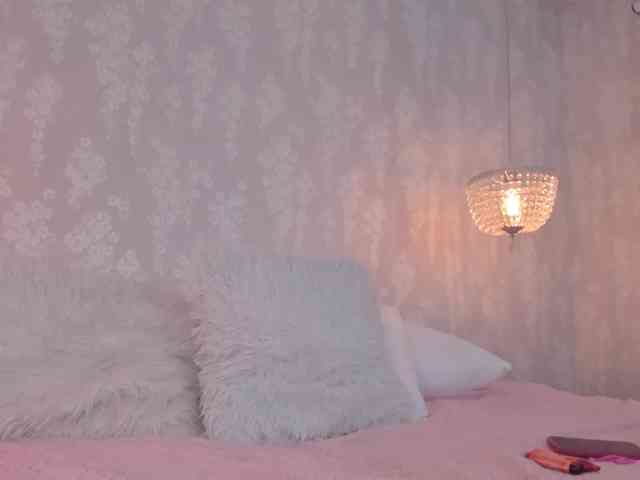 danaylia webcam