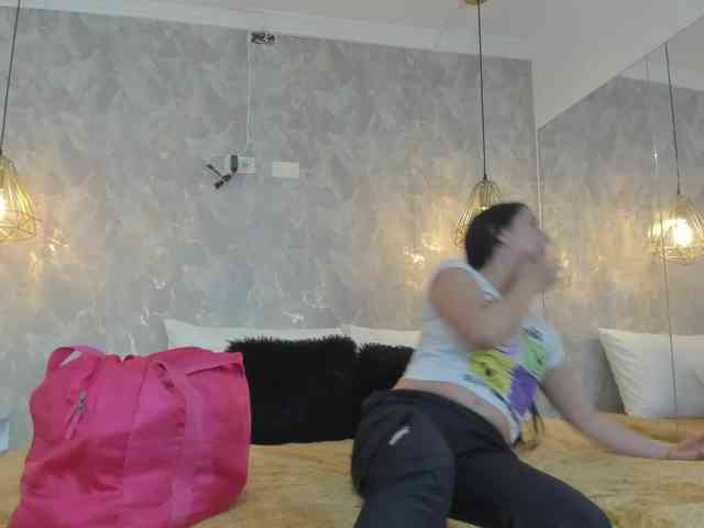 danaylia webcam