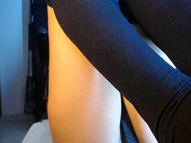 le modèle Violetacampbe est en webcam porno dans un show sur le site bongacams, il possède les tags suivants: Latino/Hispanic,Brunette,Hairy