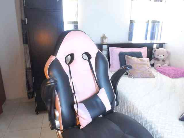 Violetacampbe webcam