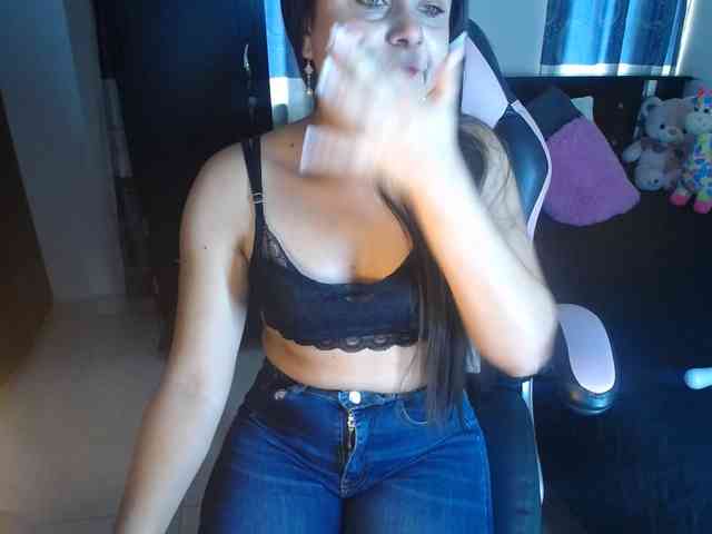 Violetacampbe webcam