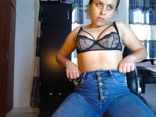 Violetacampbe webcam