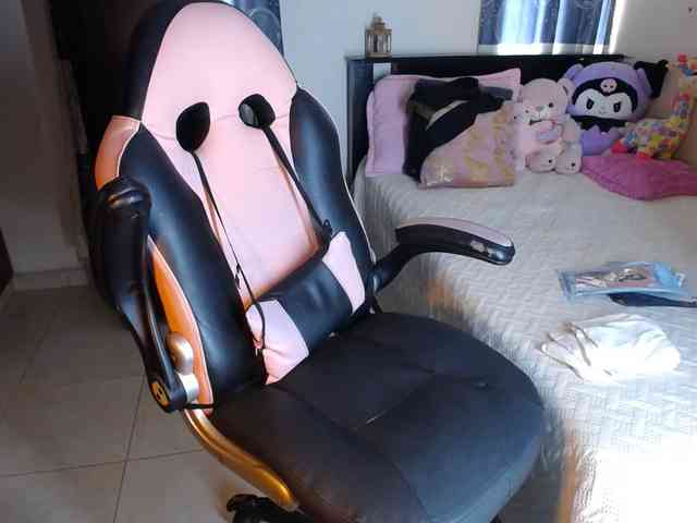 Violetacampbe webcam