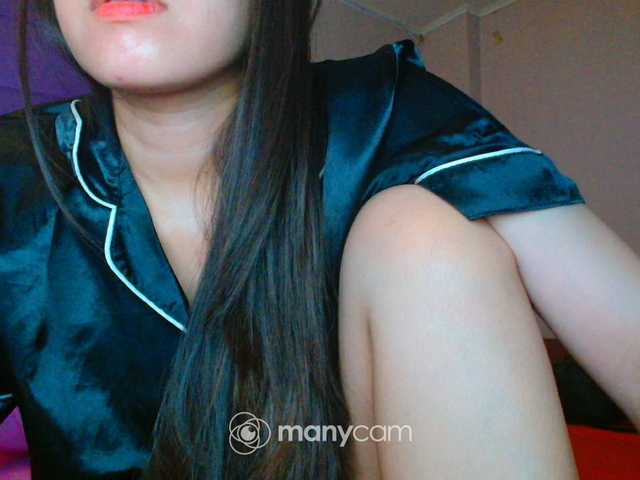 mainee's BongaCams show and profile