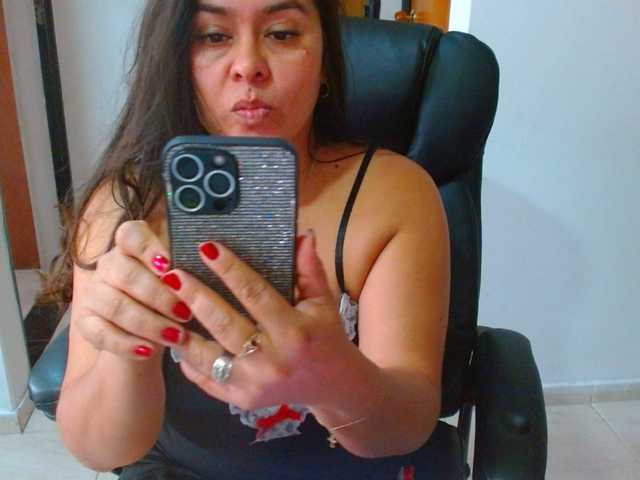 MARILYNWHANCO's BongaCams show and profile