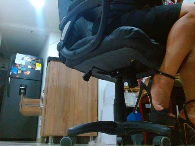 MARILYNWHANCO's BongaCams show and profile