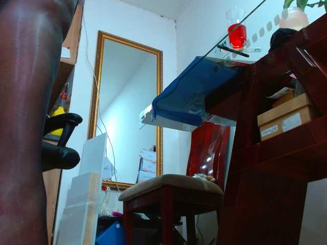 MARILYNWHANCO's BongaCams show and profile