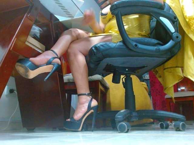 MARILYNWHANCO's BongaCams show and profile