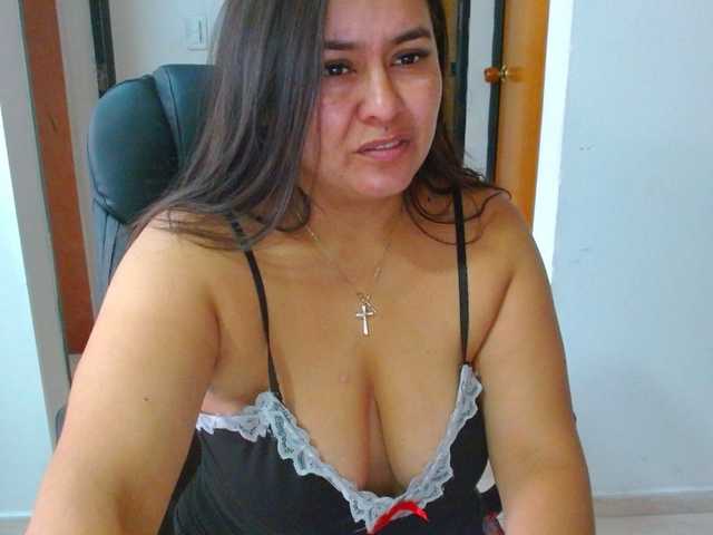 MARILYNWHANCO's BongaCams show and profile