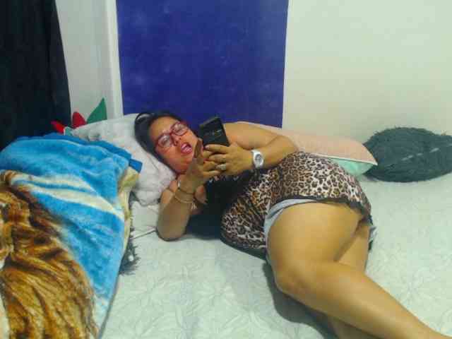 MARILYNWHANCO webcam