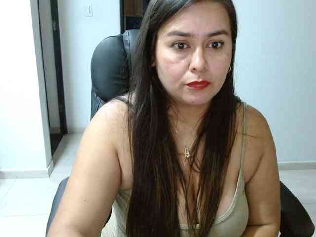 MARILYNWHANCO webcam