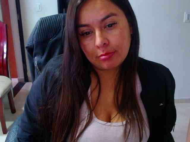 MARILYNWHANCO webcam