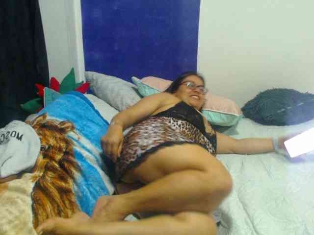 MARILYNWHANCO webcam