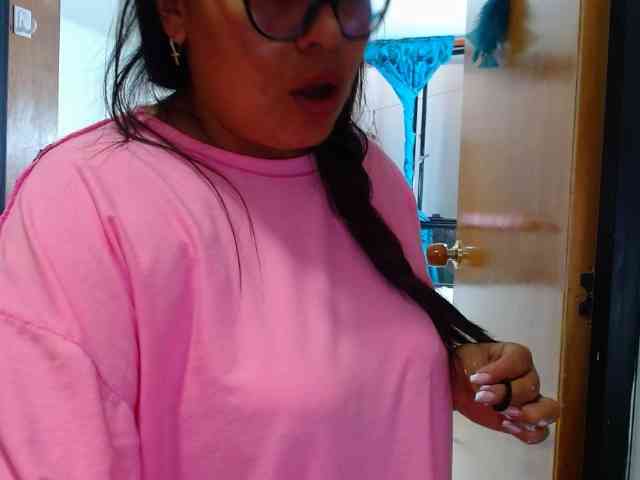 MARILYNWHANCO webcam