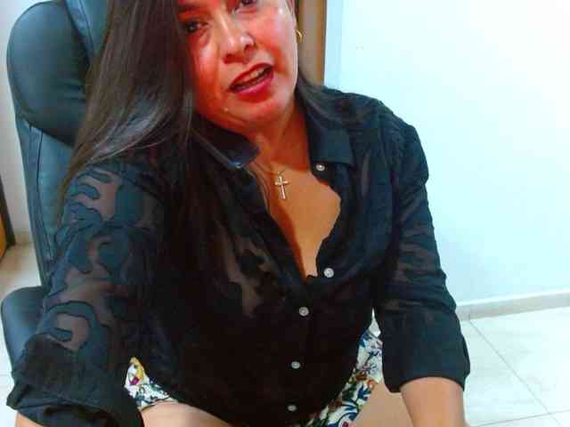 MARILYNWHANCO webcam