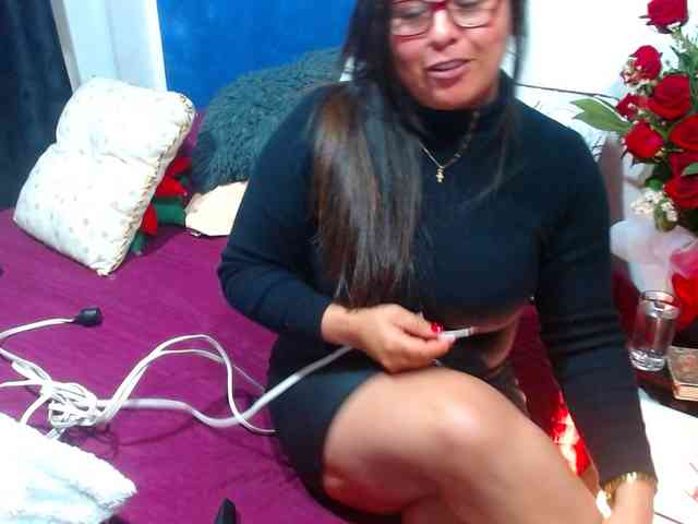 MARILYNWHANCO webcam