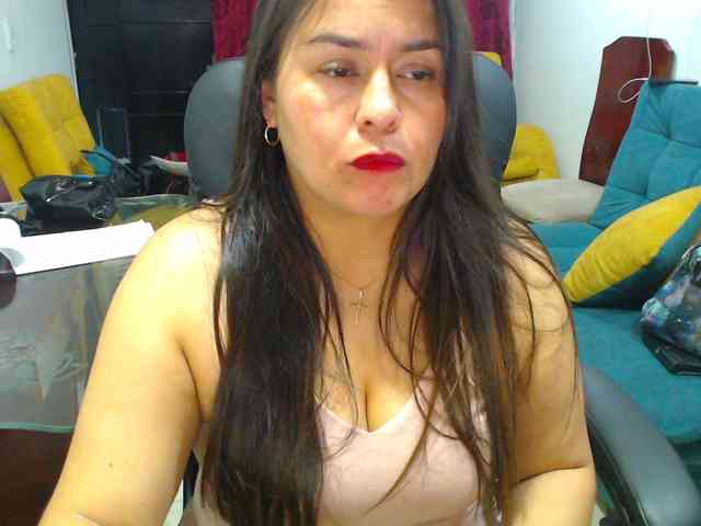 MARILYNWHANCO webcam