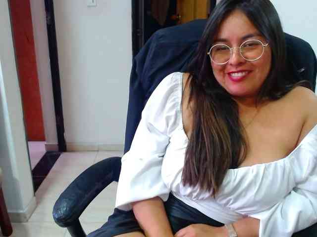 MARILYNWHANCO webcam