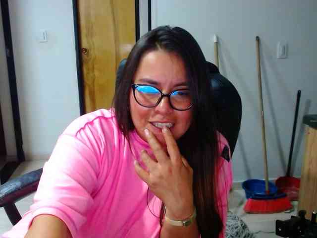 MARILYNWHANCO webcam