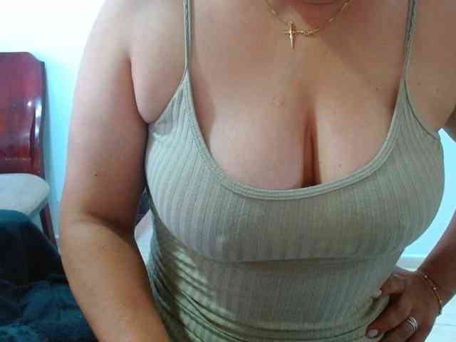 MARILYNWHANCO webcam