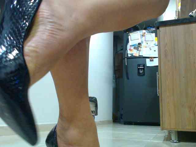 MARILYNWHANCO webcam