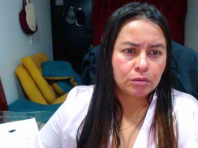 MARILYNWHANCO webcam