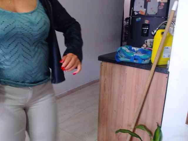 MARILYNWHANCO webcam