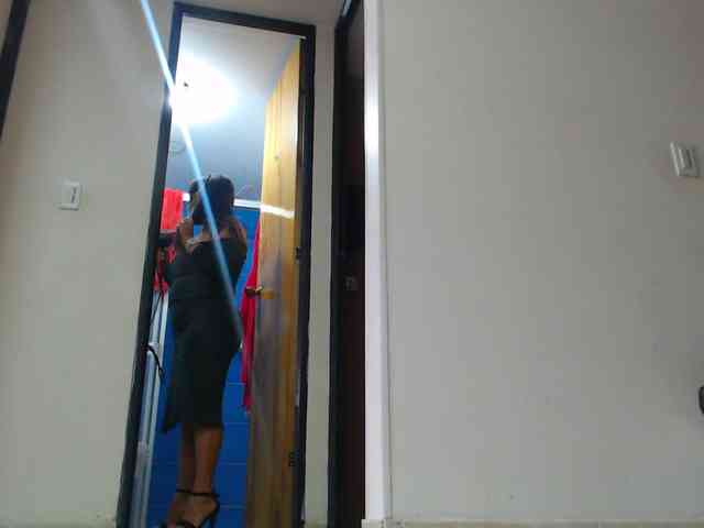 MARILYNWHANCO webcam