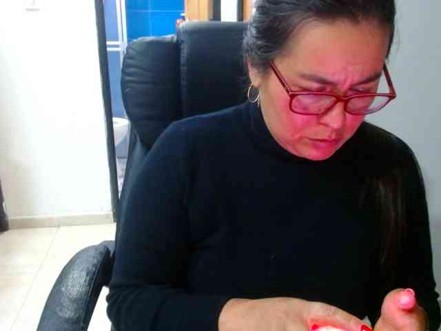 MARILYNWHANCO webcam