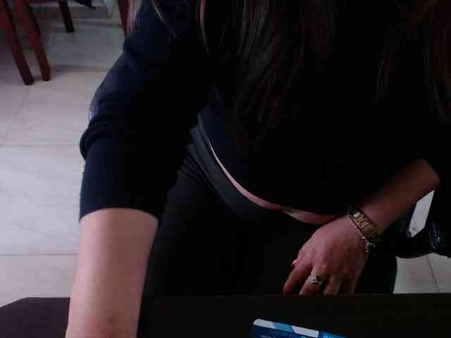 MARILYNWHANCO webcam