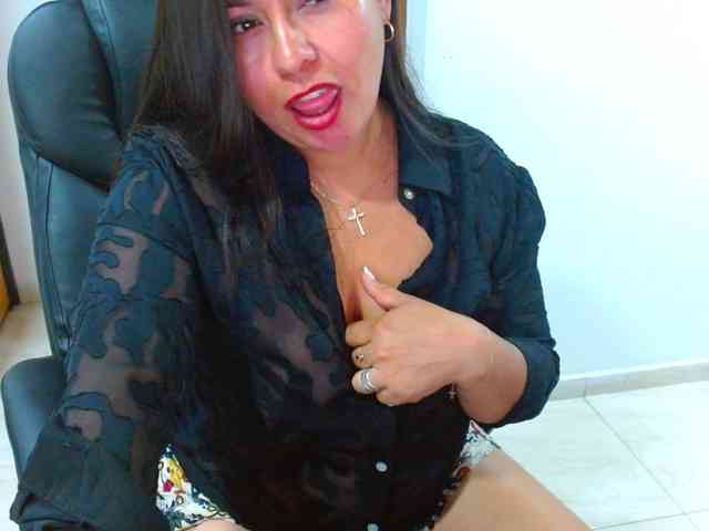 MARILYNWHANCO webcam