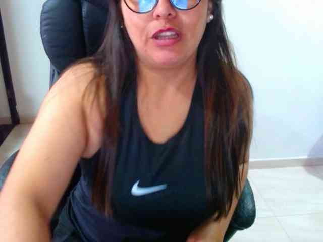 MARILYNWHANCO webcam