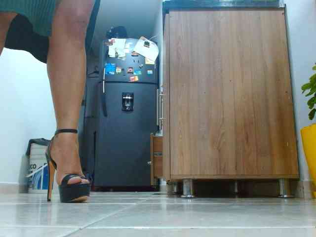 MARILYNWHANCO webcam