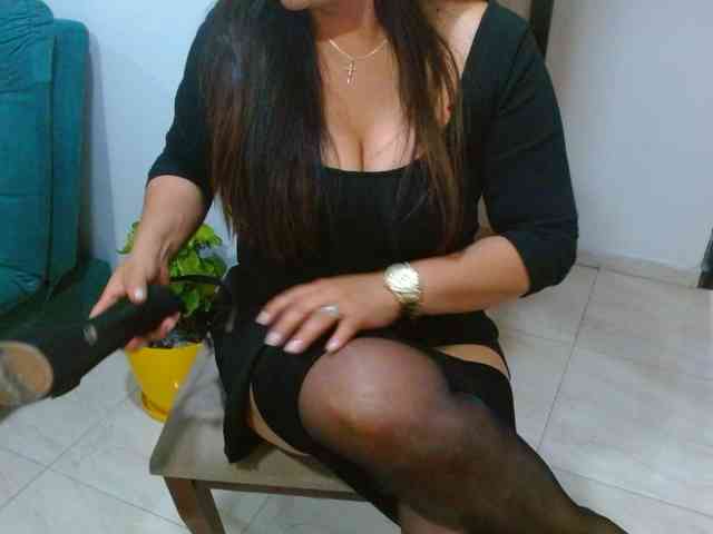 MARILYNWHANCO webcam