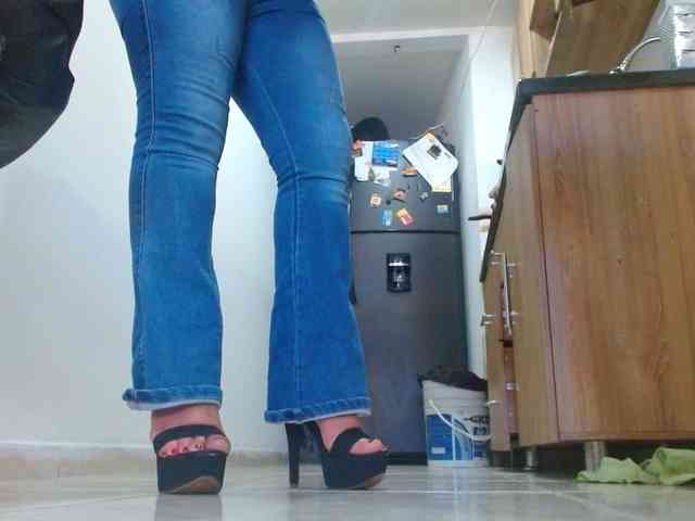 MARILYNWHANCO webcam