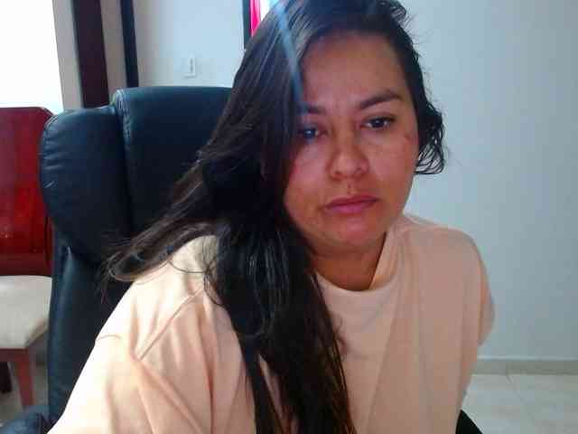 MARILYNWHANCO webcam