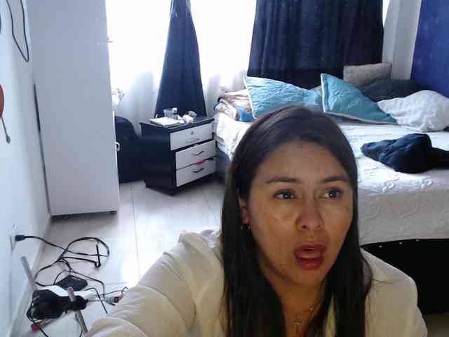 MARILYNWHANCO webcam