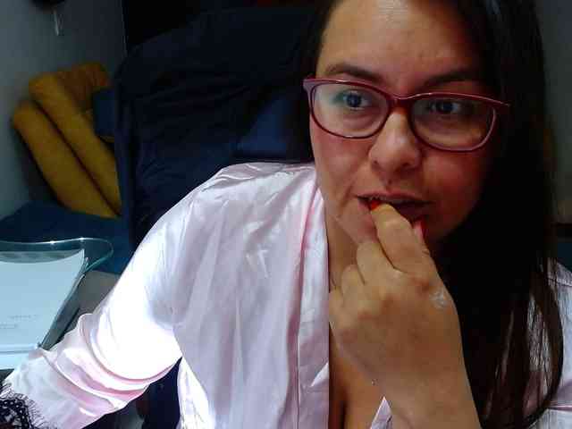 MARILYNWHANCO webcam