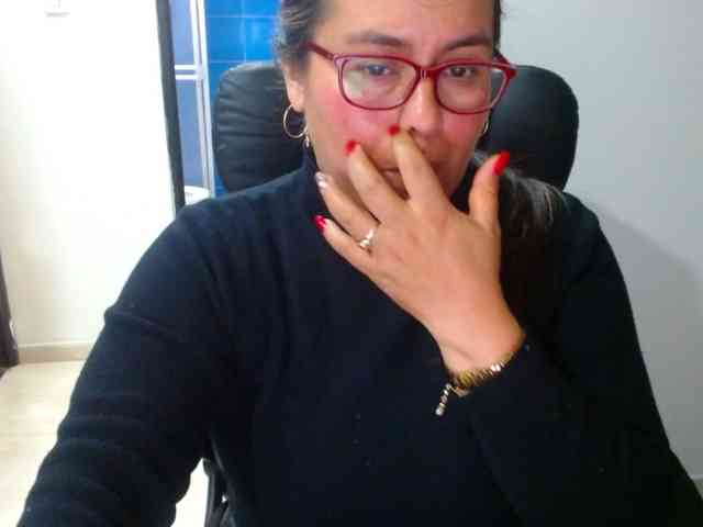 MARILYNWHANCO webcam