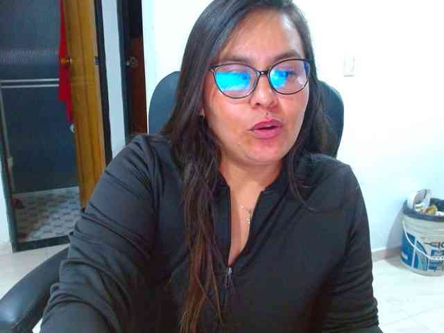 MARILYNWHANCO Live Webcam on BongaCams